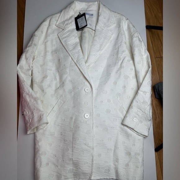 Lauren Vidal Jackets & Blazers - Lauren Vidal white coat‎ sz M